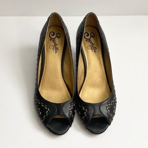 SEYCHELLES Peep Toe Vintage Heels Size 8.5